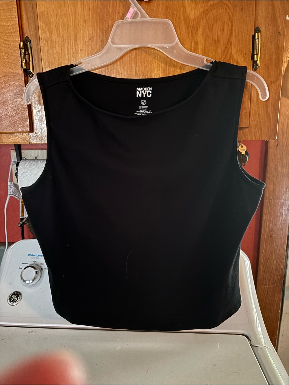 Madden NYC Black Cropped Sleeveless Top